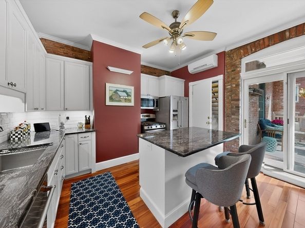18 Hancock St 4, Boston MA 02114