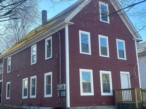 19 Pine St, Athol MA 01331
