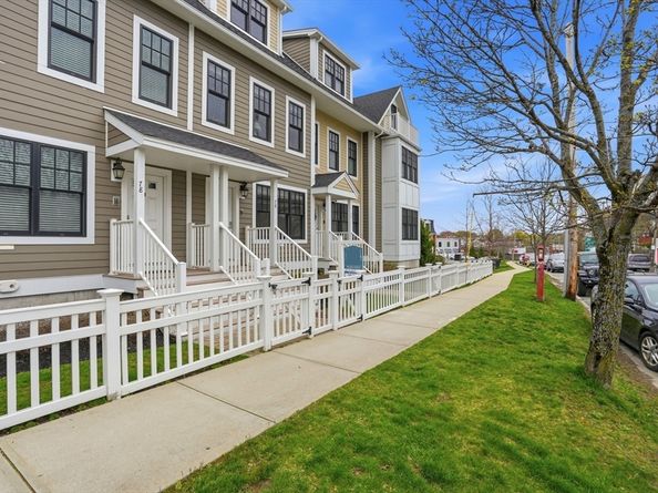 76 Boston St 76, Salem MA 01970