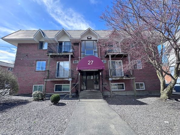 27 Gordon St 204, Framingham MA 01702