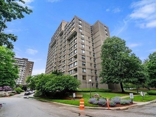 250 Hammond Pond Parkway 705S, Newton MA 02467