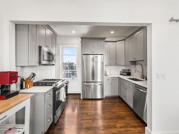 12 Pearl St 4, Boston MA 02129