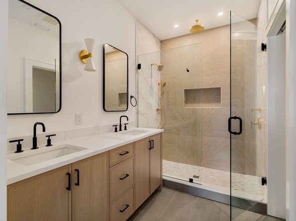 15 South Waverly 15, Boston MA 02135