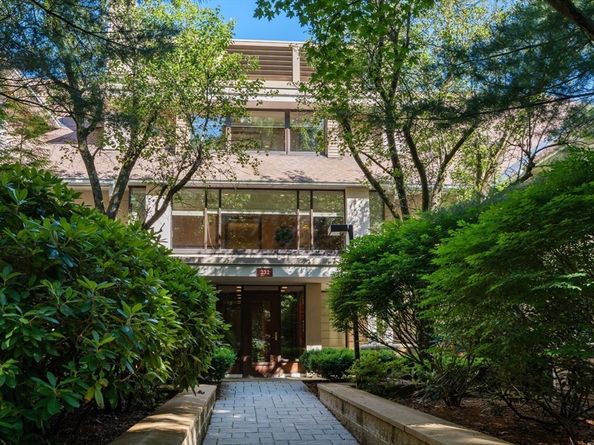 232 Allandale Road 1C, Boston MA 02467