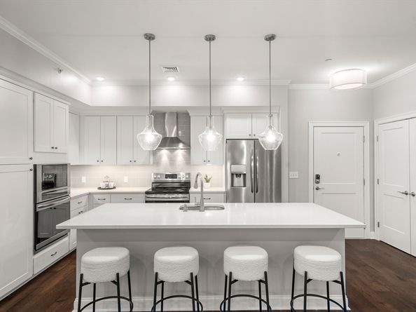 635 Old Post Road 2303, Sharon MA 02067