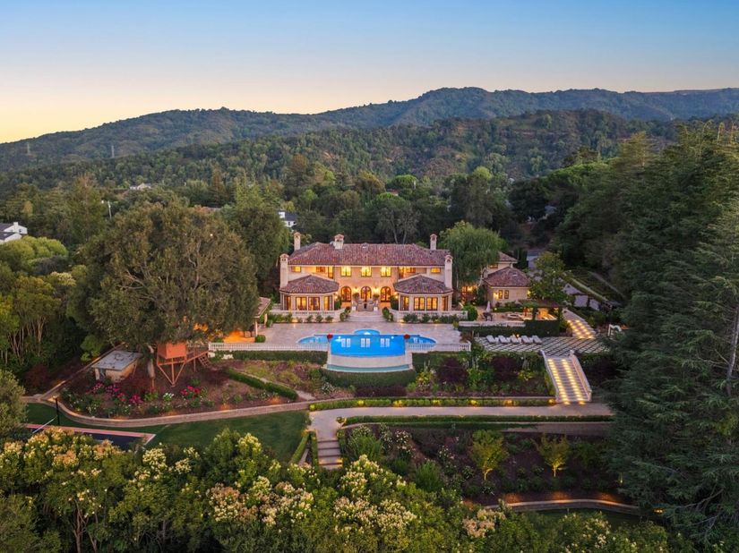 10285 Magdalena Road, Los Altos Hills CA 94024