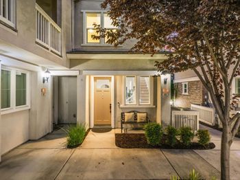 102 Lemmon Terrace