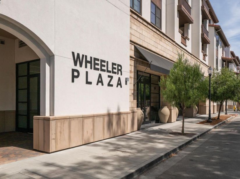 657 Walnut Street 326, San Carlos CA 94070