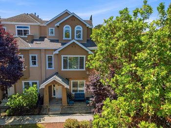 2222 Raspberry Lane