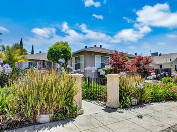 2012 Heatherdale Avenue