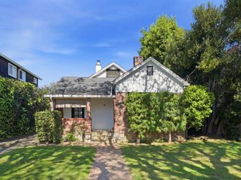 608 Peninsula Avenue