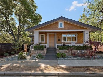68 Fairview Plaza