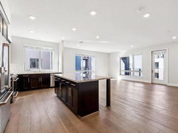 1028 Foster Square Lane