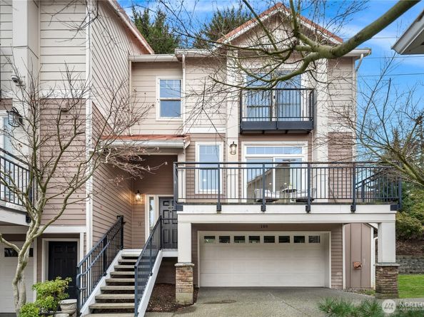 12721 SE 41st Place 109, Bellevue WA 98006