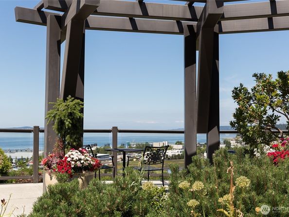 51 Pine Street 201, Edmonds WA 98020