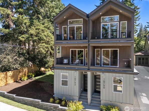 10750 Interlake Avenue N, Seattle WA 98133
