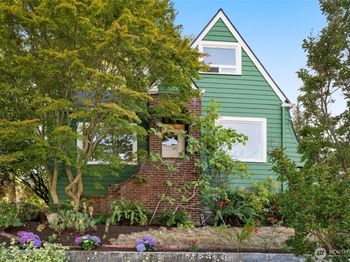 5803 Latona Avenue NE