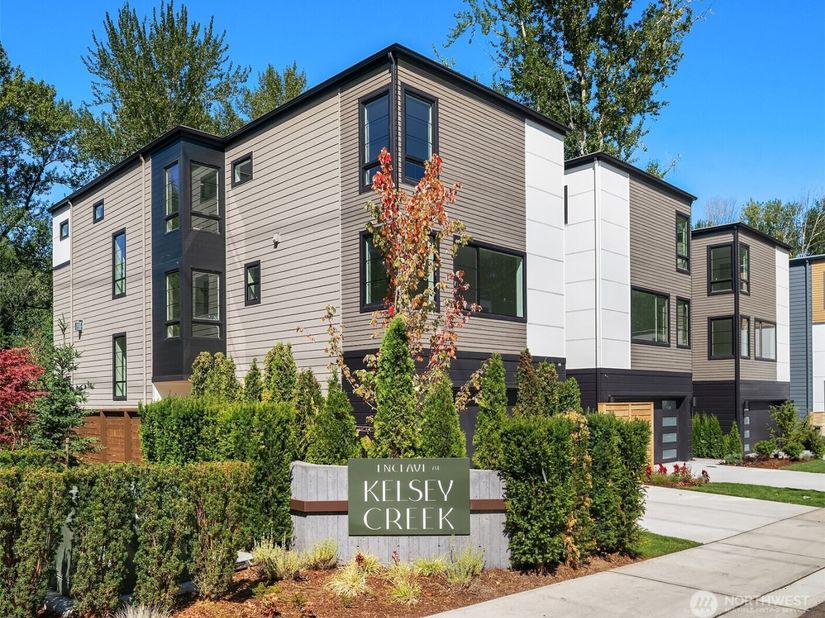 14826 Site 1 NE 2nd Court, Bellevue WA 98007