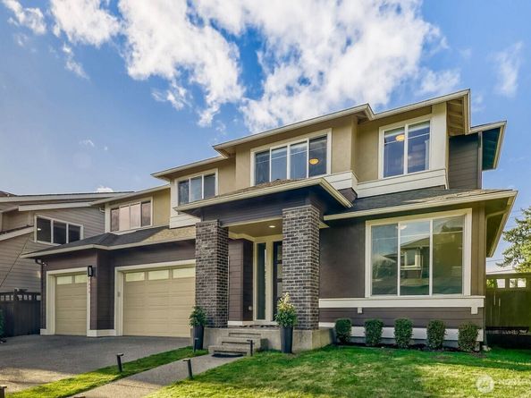 5658 S 328th Place, Auburn WA 98001