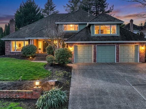 4715 227th Place SE, Sammamish WA 98075