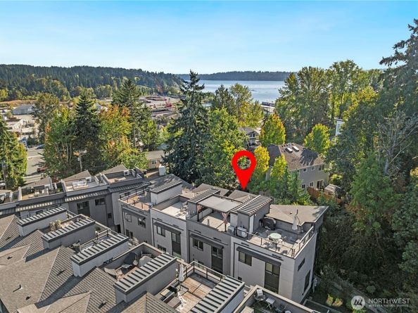 18107 65th Avenue NE 102, Kenmore WA 98028