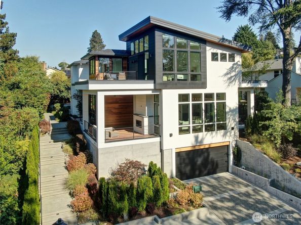 5632 NE 55th Street, Seattle WA 98105