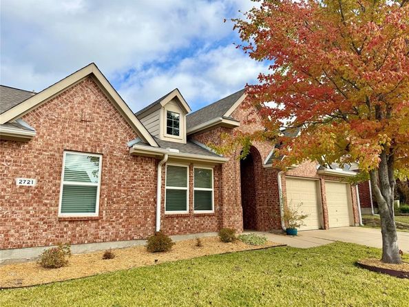2721  Arabian Avenue , Denton Texas 76210