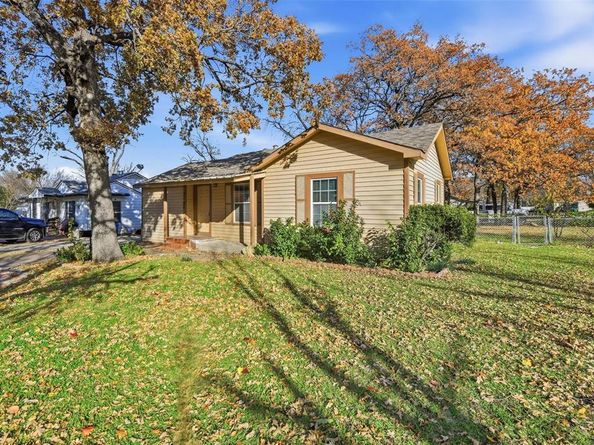 3100  Eastridge Drive , Haltom City Texas 76117