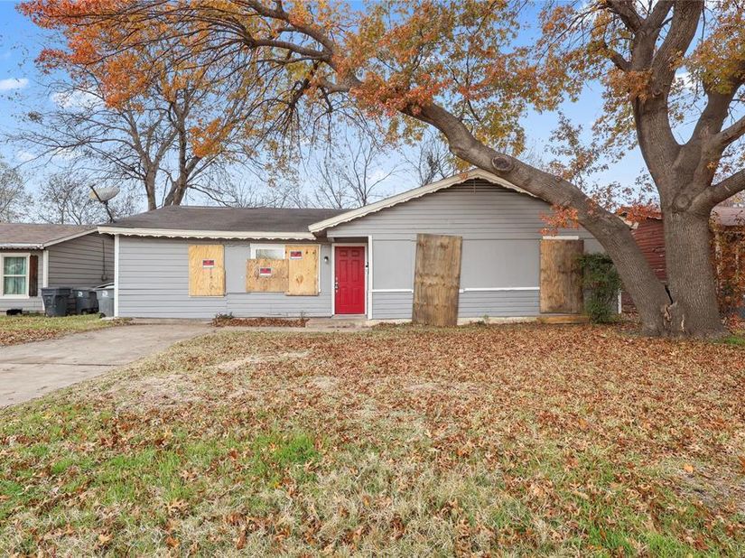 725  Emberwood Drive , Dallas Texas 75232