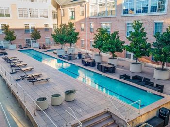 2305  Worthington Street 