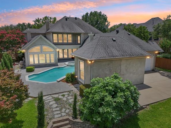 6065  Dilbeck Lane , Dallas Texas 75240