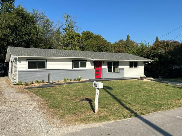 603 N Denton Avenue , Justin Texas 76247