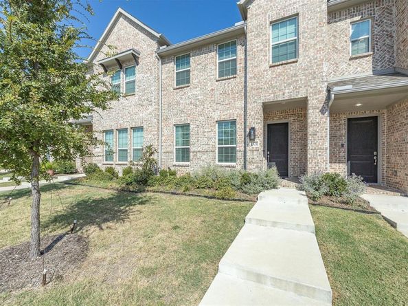 1521  Wittington Place , Farmers Branch Texas 75234