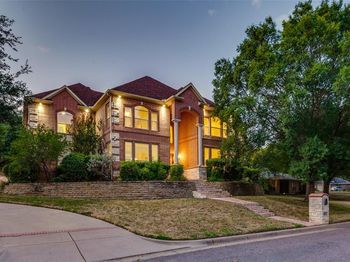 8925  Hunters Glen Trail 