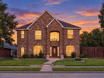 3925  Gardenia Lane 