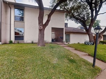 9707  Smokefeather Lane 