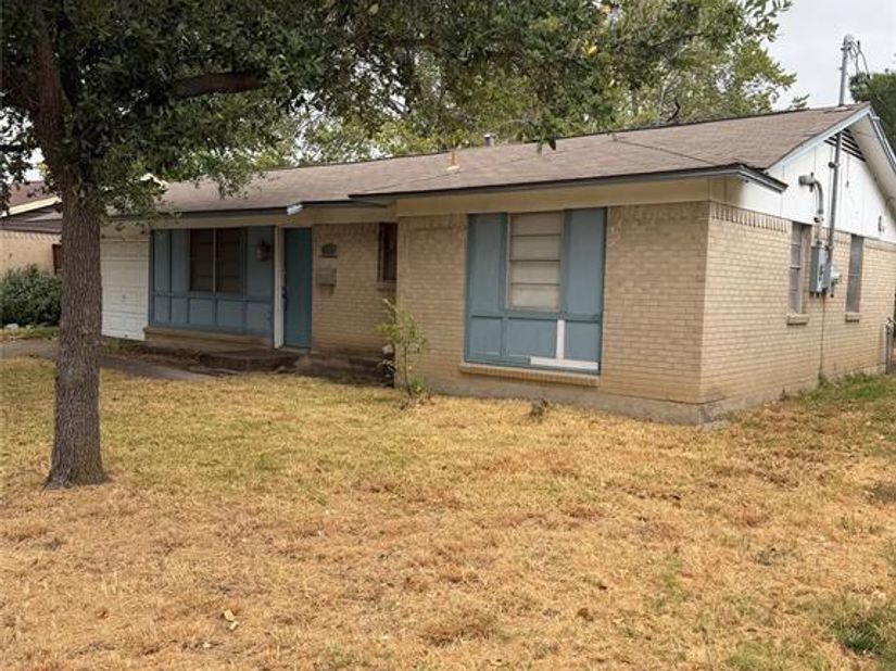 2418  Fulton Drive , Mesquite Texas 75150