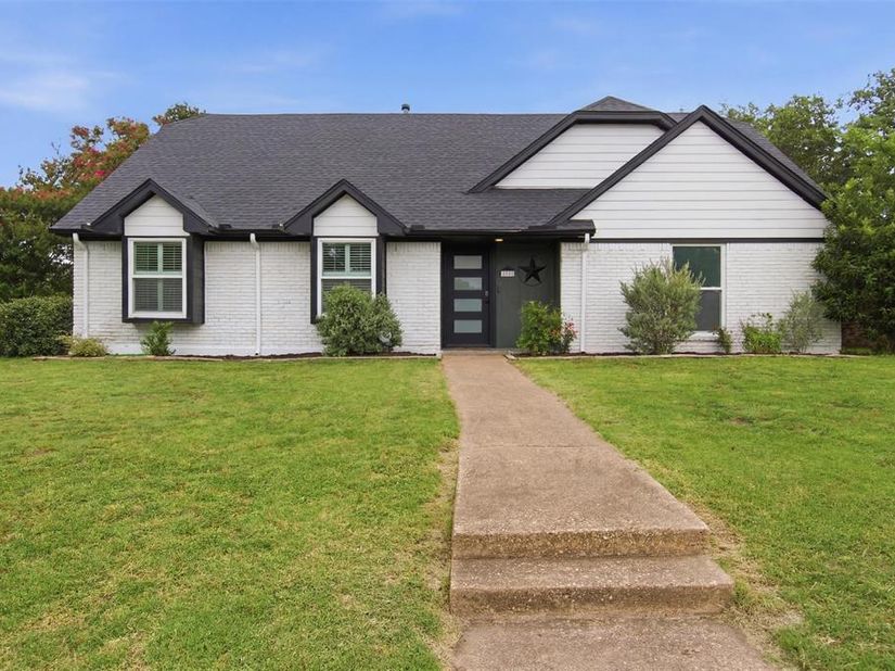 1705  Hatherly Drive , Plano Texas 75023