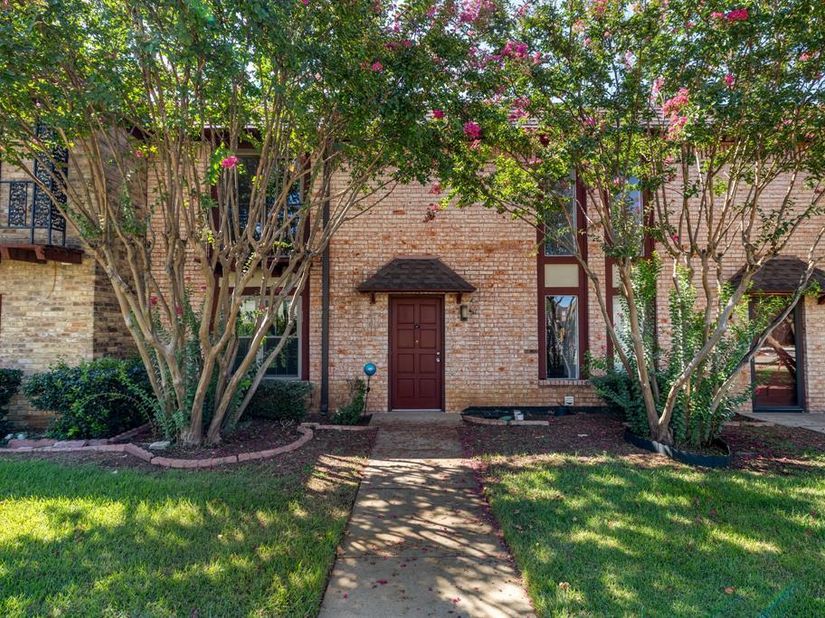 1821 E Grauwyler Road  187, Irving Texas 75061