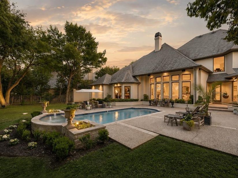 2  Manzano Circle , Dallas Texas 75230
