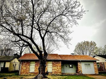 834  Quebec Drive 