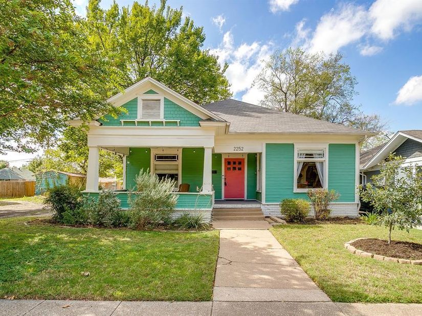 2252  Washington Avenue , Fort Worth Texas 76110