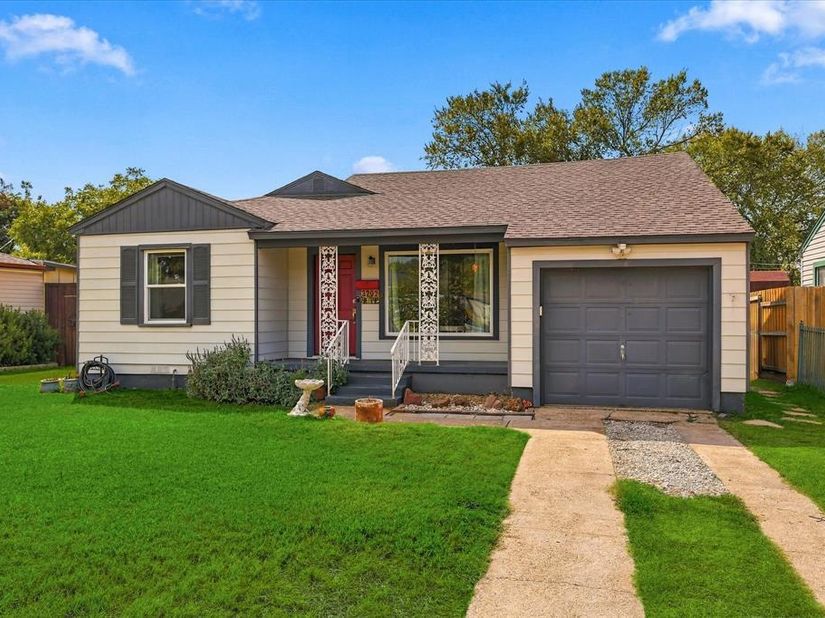 3202  Casino Drive , Dallas Texas 75224