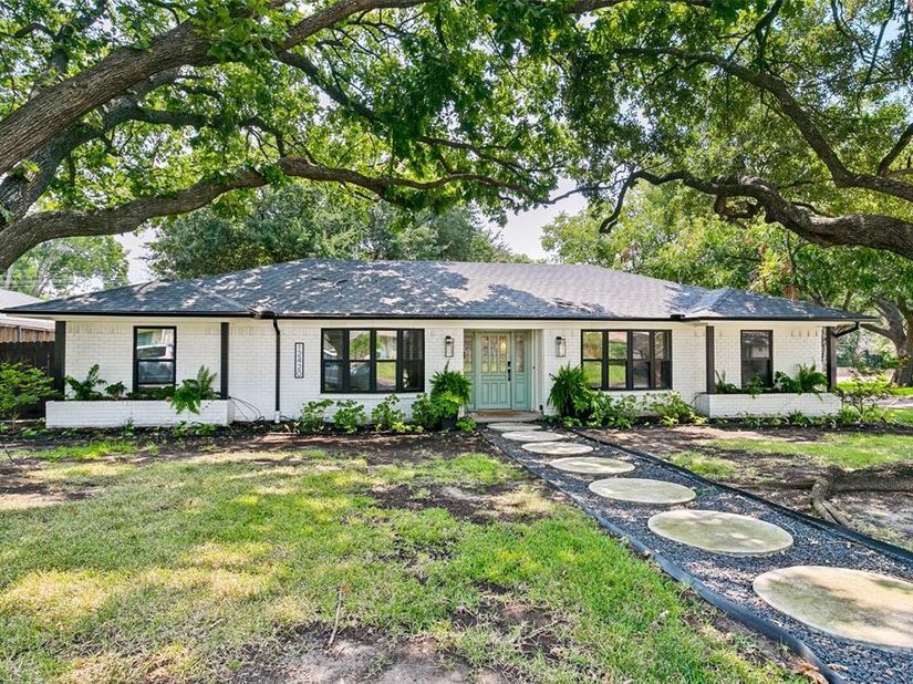 12420  Wood Manor Circle , Farmers Branch Texas 75234
