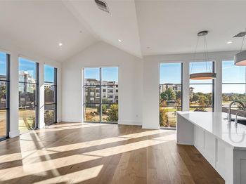5270  Town And Country Boulevard 