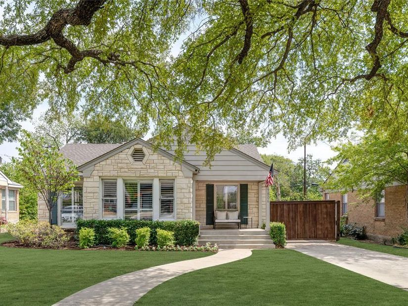 7806  Morton Street , Dallas Texas 75209