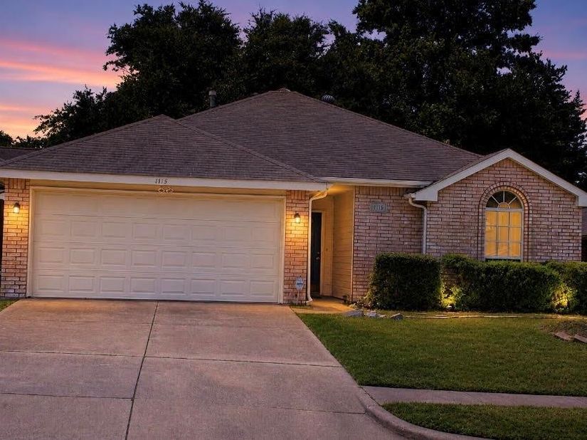 1115  Parker Court , Cedar Hill Texas 75104