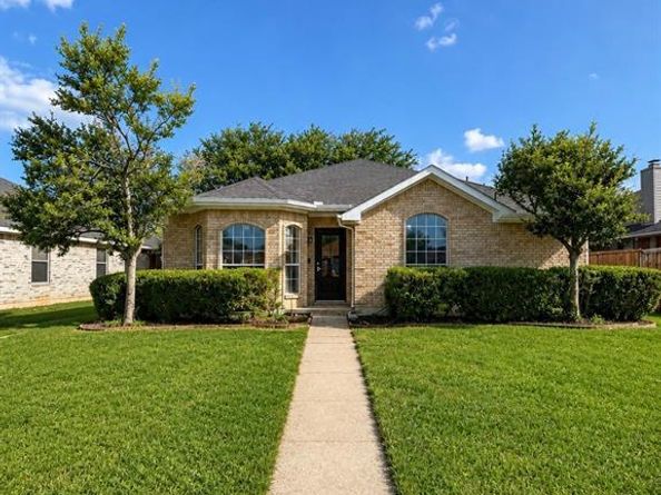 706  Crenshaw Drive , Cedar Hill Texas 75104