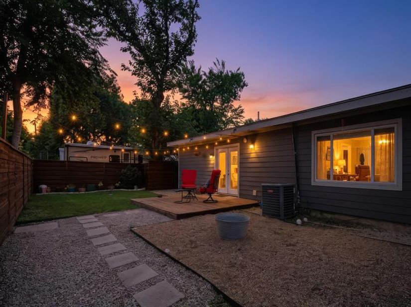10447  Sylvia Drive , Dallas Texas 75228