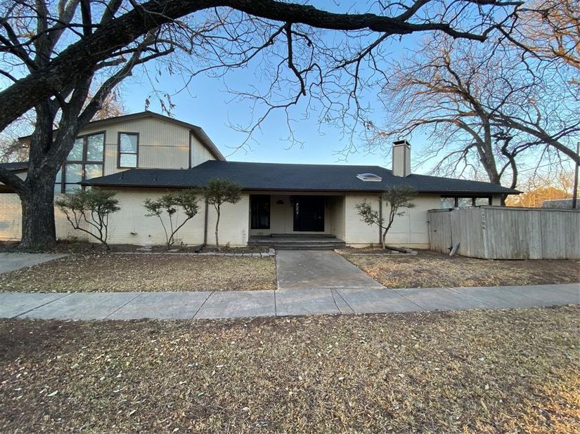 4704  Pershing Avenue , Fort Worth Texas 76107